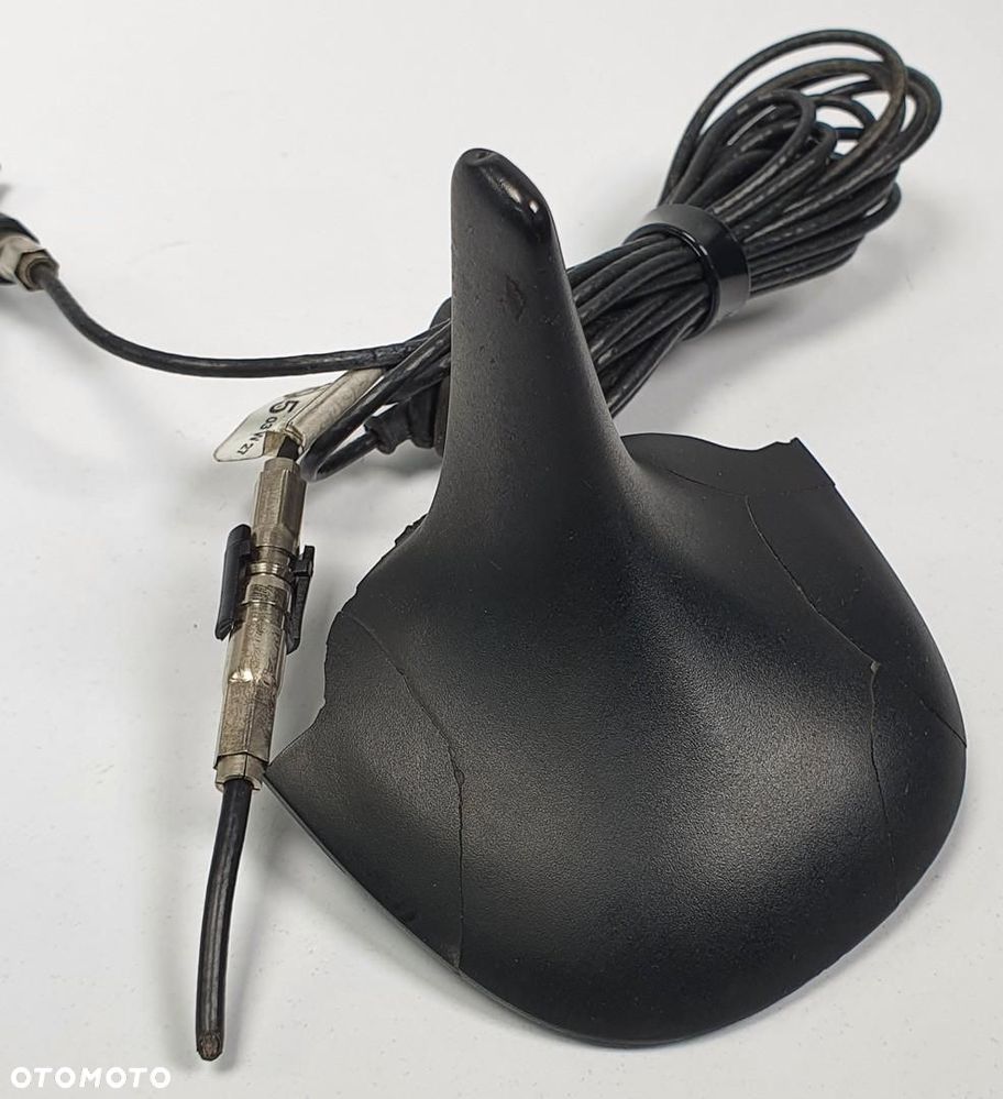 ANTENA NAWIGACJI MERCEDES W220 A2208201475 - 2