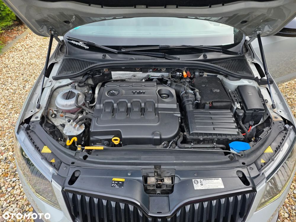 Skoda Octavia ver-combi-2-0-tdi-dsg-rs - 27
