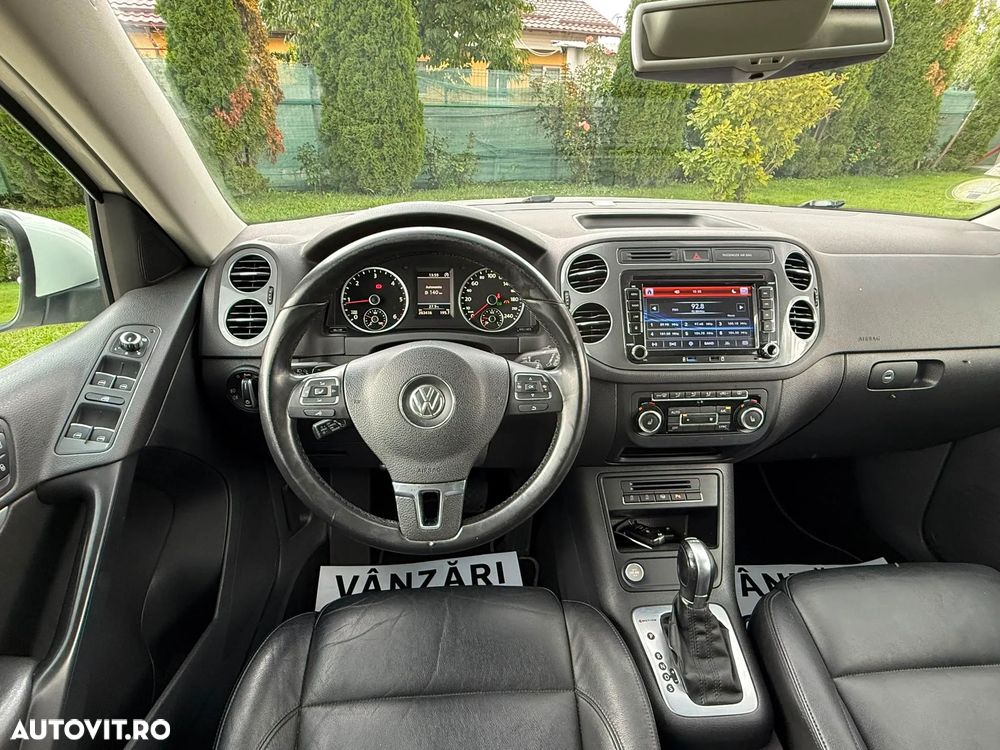 Volkswagen Tiguan 2.0 TDI DPF 4Motion BlueMotion Technology DSG Exclusive - 12