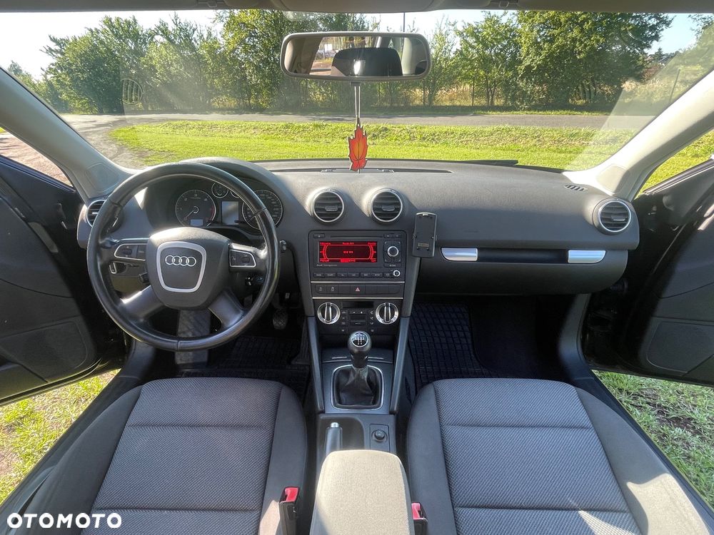 Audi A3 1.6 TDI DPF Ambiente - 13