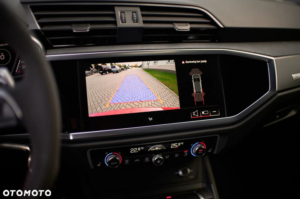 Audi Q3 RS S tronic - 27