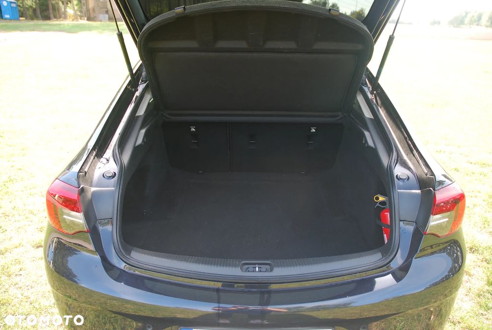Opel Insignia - 11
