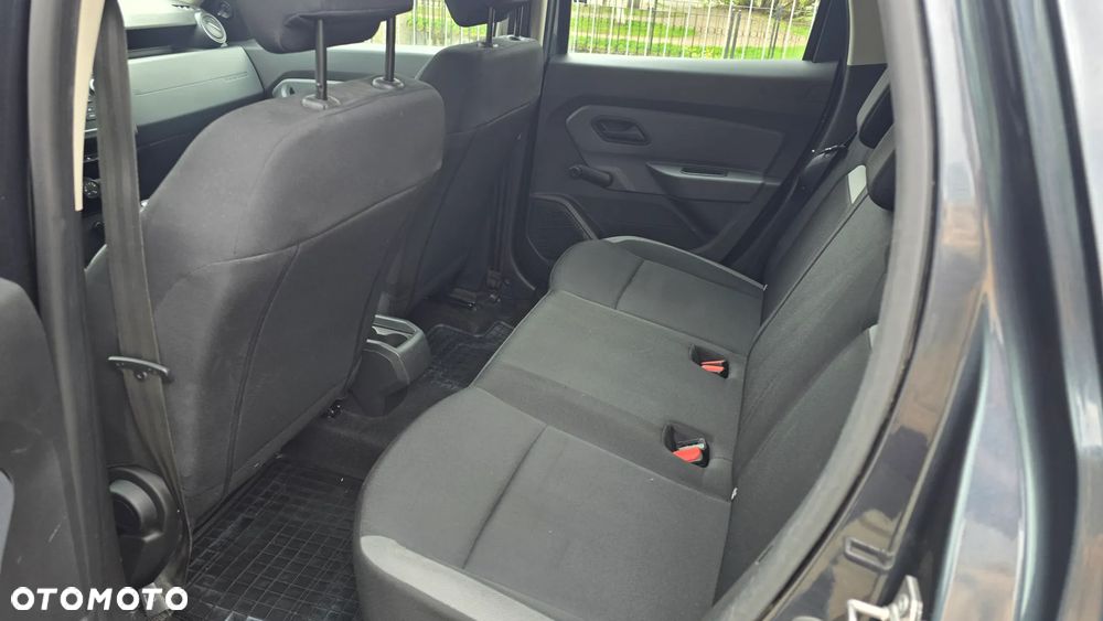 Dacia Duster 1.0 TCe Essential - 11