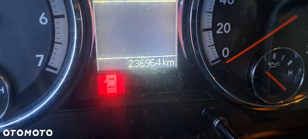 Dodge RAM 5.7 4x4 - 10