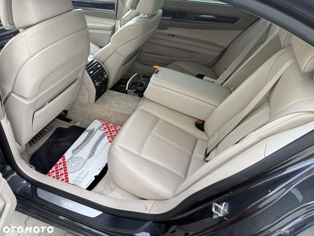 BMW Seria 7 - 9