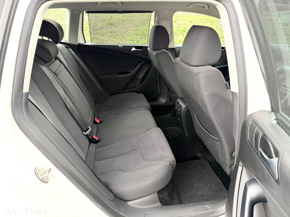 Volkswagen Passat 1.4 TSI BlueMotion Technology Highline - 11