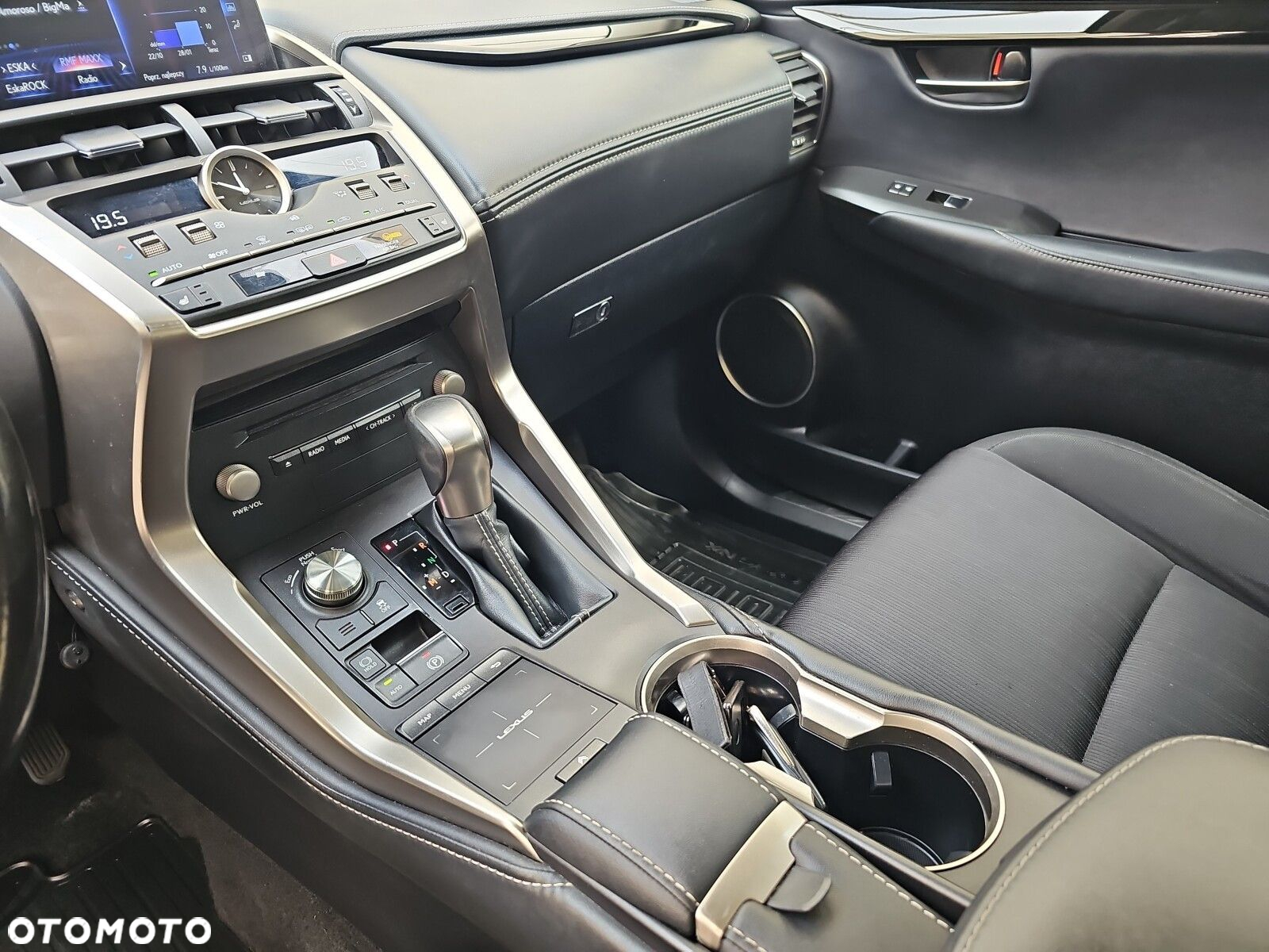 Lexus NX - 19