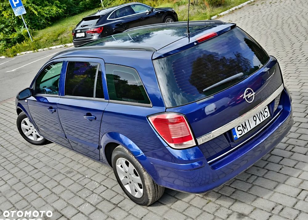 Opel Astra 1.4 Caravan Cosmo - 31