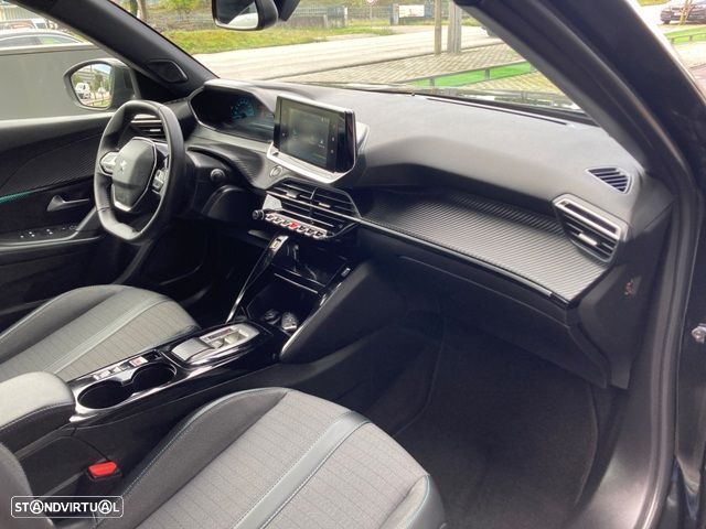 Peugeot e-2008 50 kWh Allure - 30