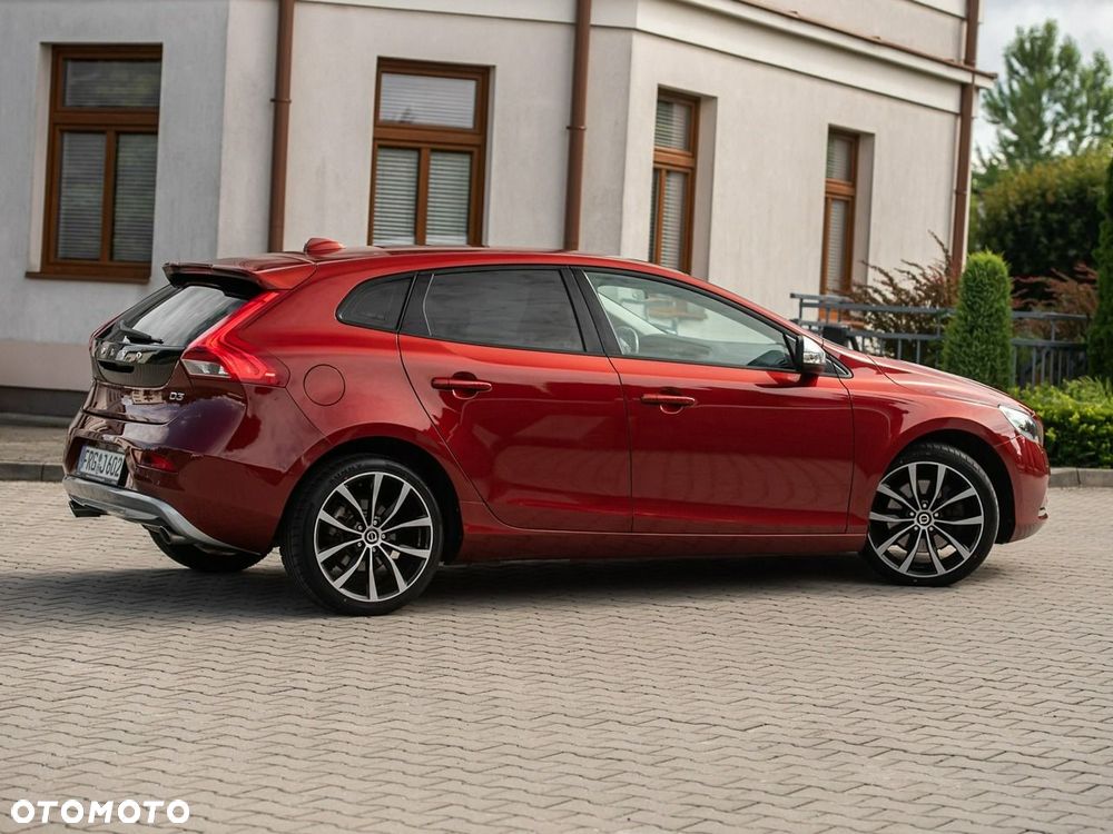 Volvo V40 D4 Kinetic - 17