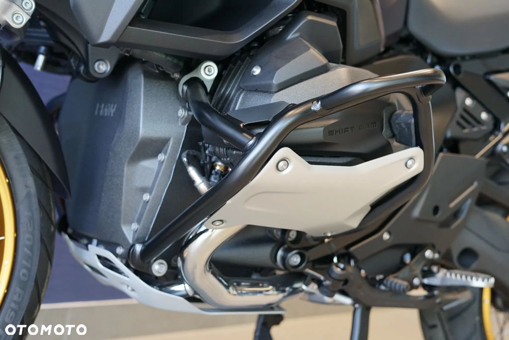 BMW R - 18