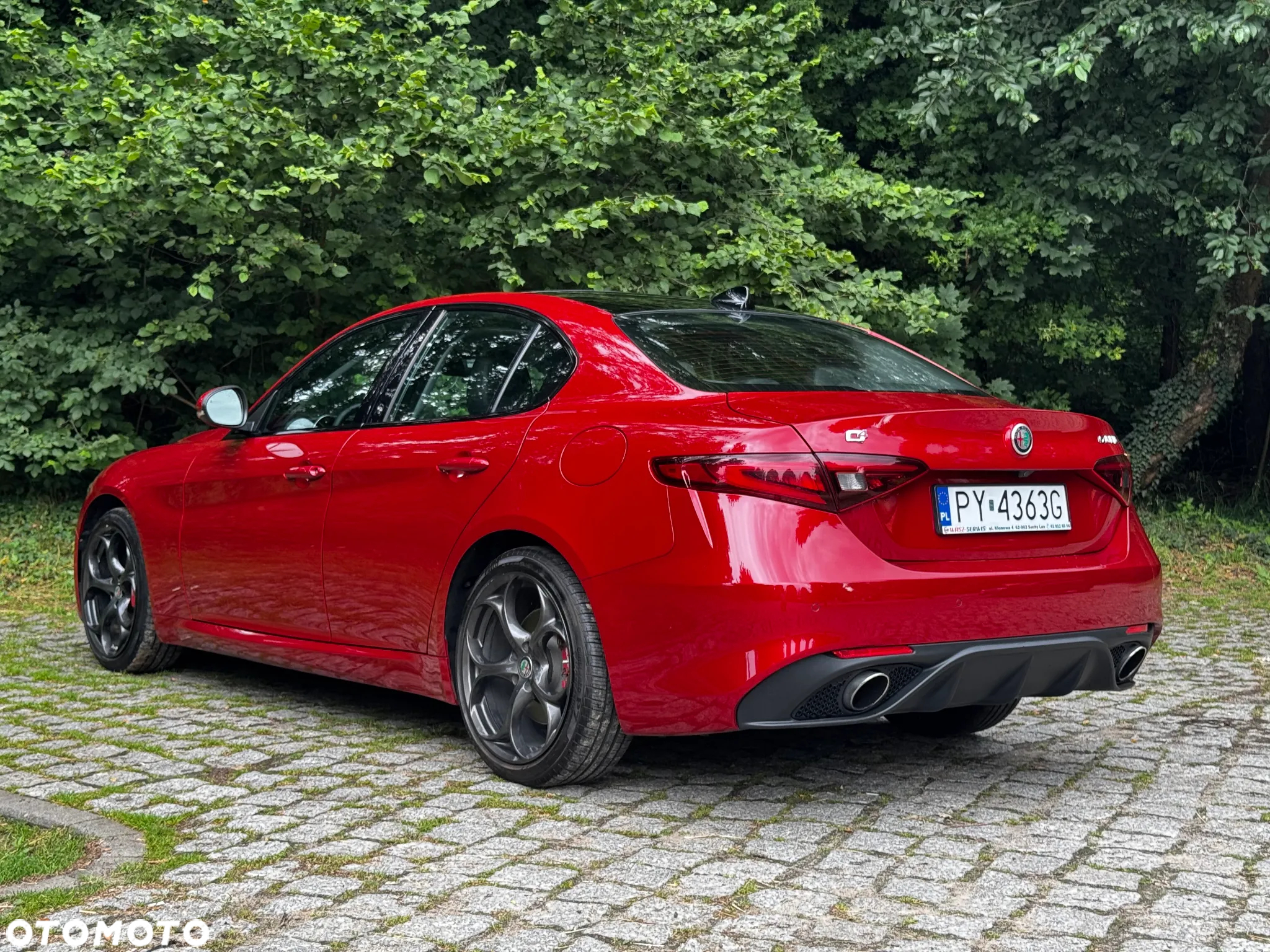 Alfa Romeo Giulia 2.0 Turbo 16V AT8-Q4 Veloce - 5