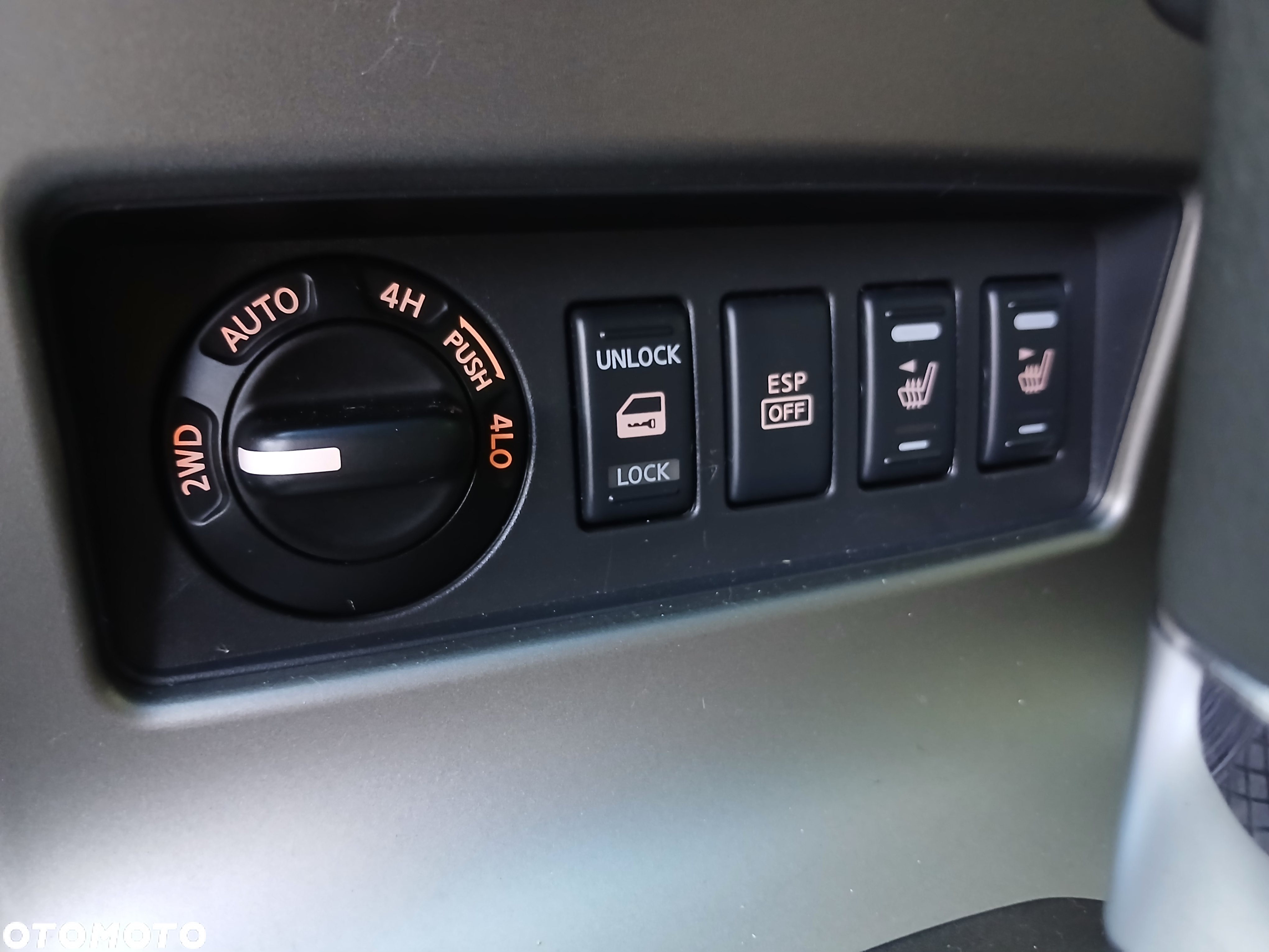 Nissan Pathfinder 2.5 dCi Platinum - 29