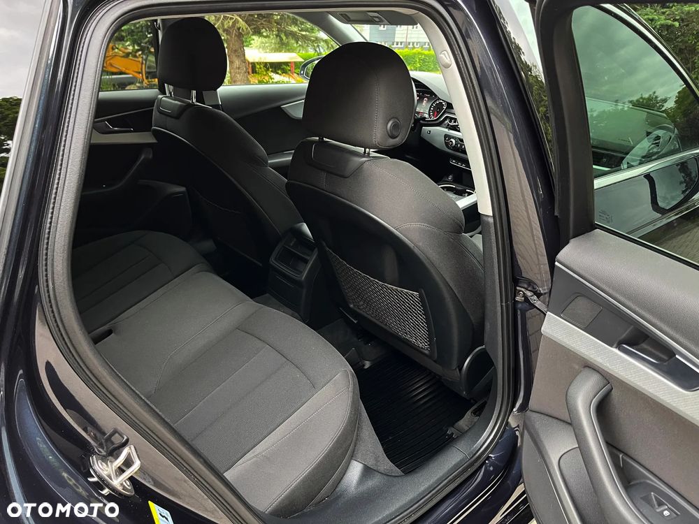 Audi A4 Avant - 10