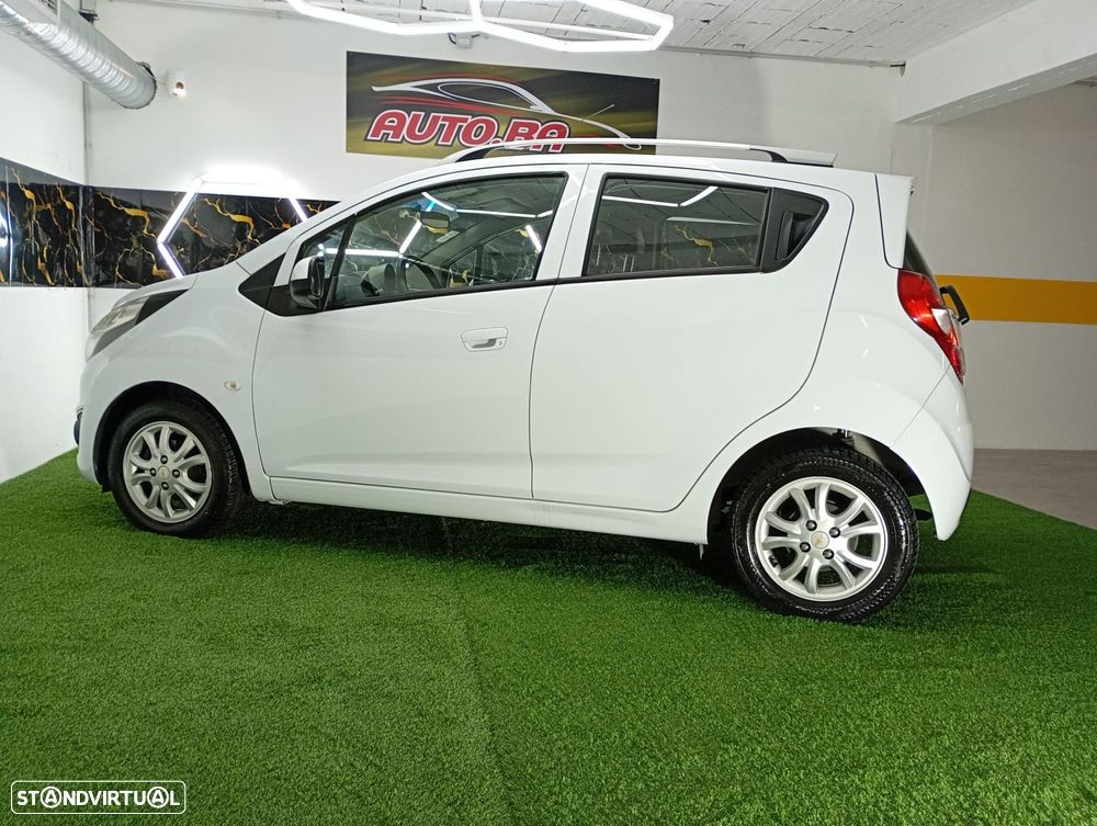 Chevrolet Spark 1.0 L Bi-Fuel - 33