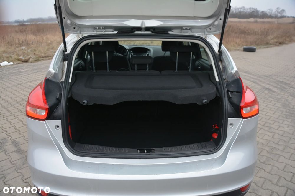 Ford Focus 1.6 Trend - 6