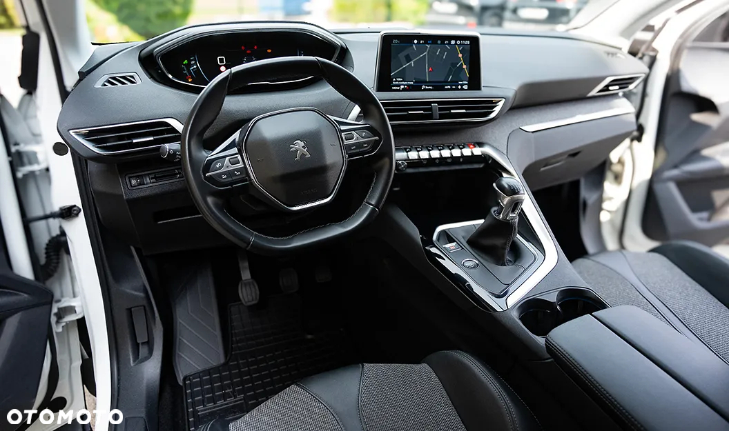 Peugeot 3008 1.5 BlueHDi Allure Pack S&S - 28