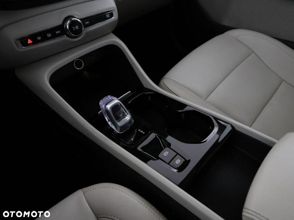 Volvo XC 40 T5 Plug-In Hybrid Inscription - 34