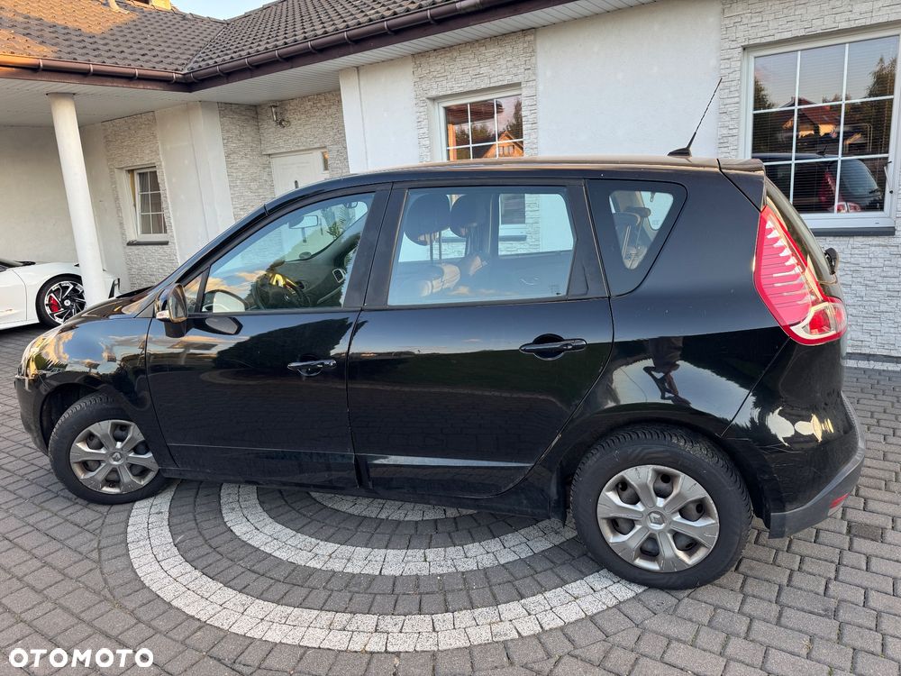 Renault Scenic - 12