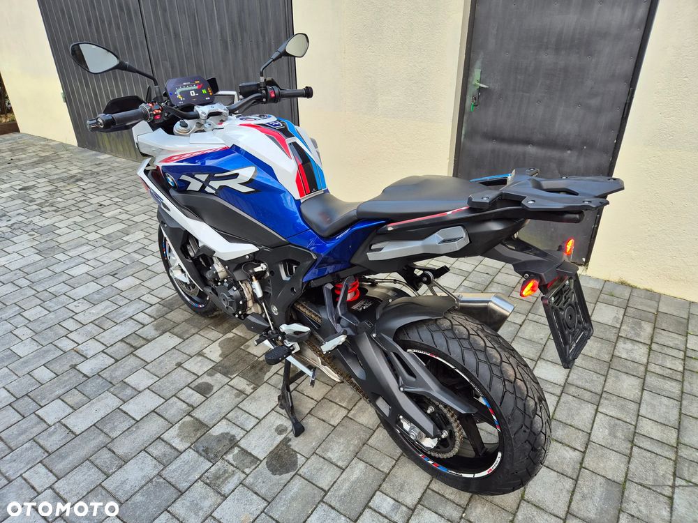 BMW XR - 19
