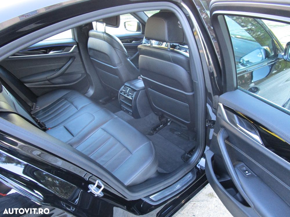 BMW Seria 5 530e xDrive Aut. Luxury Line - 22