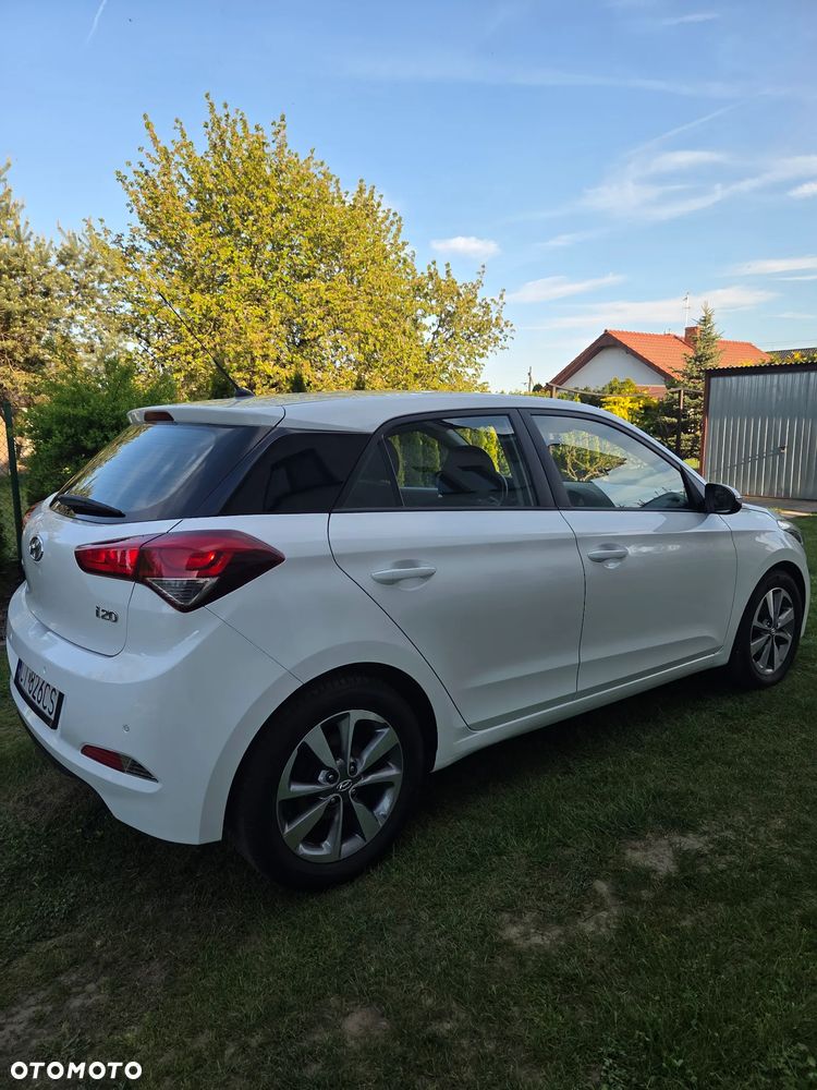 Hyundai i20 1.2 Intro Edition - 13
