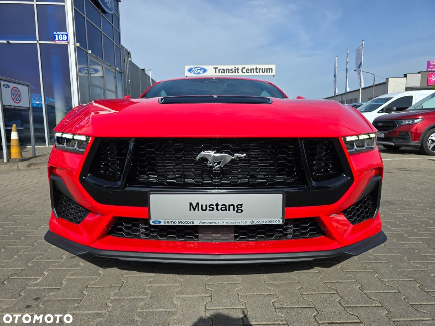 Ford Mustang - 4