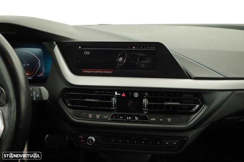 BMW 116 d Pack Desportivo M Auto - 9