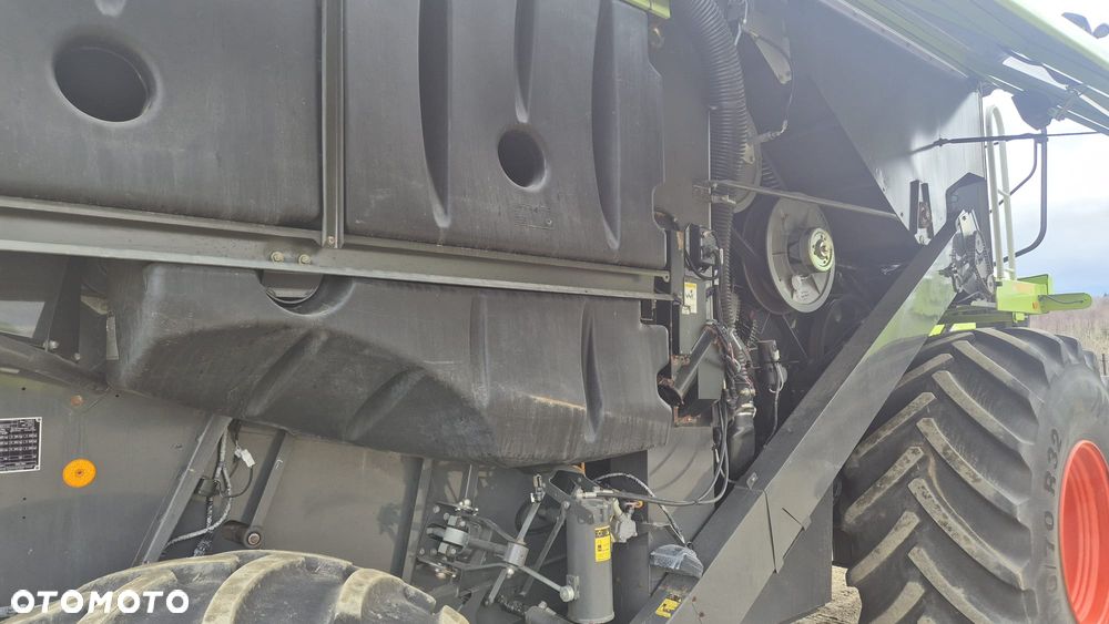 Claas Lexion 660 z hederem - 7