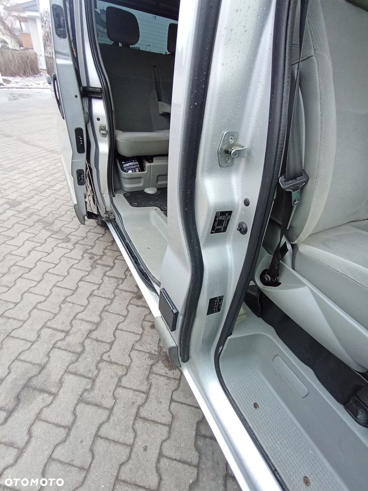 Opel Vivaro DTI Tour - 26