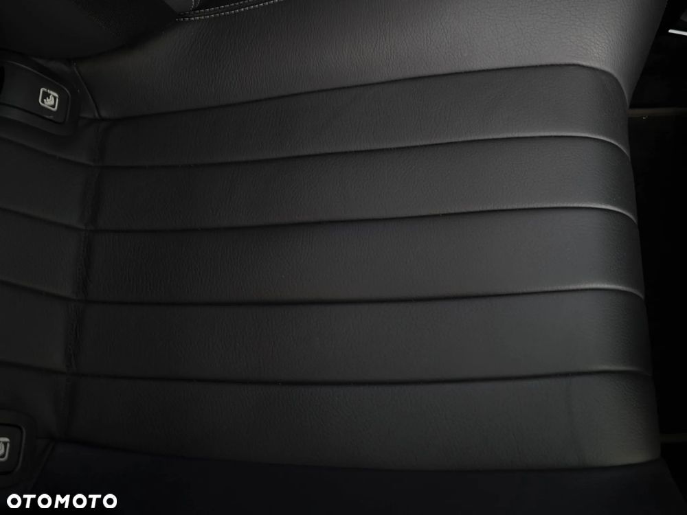 Mercedes-Benz Klasa E 220 d 4-Matic Avantgarde - 36