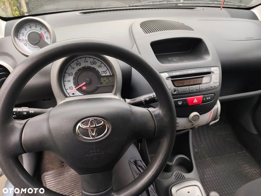 Toyota Aygo ver-1-0-vvt--i-luna-a-c-mm - 8