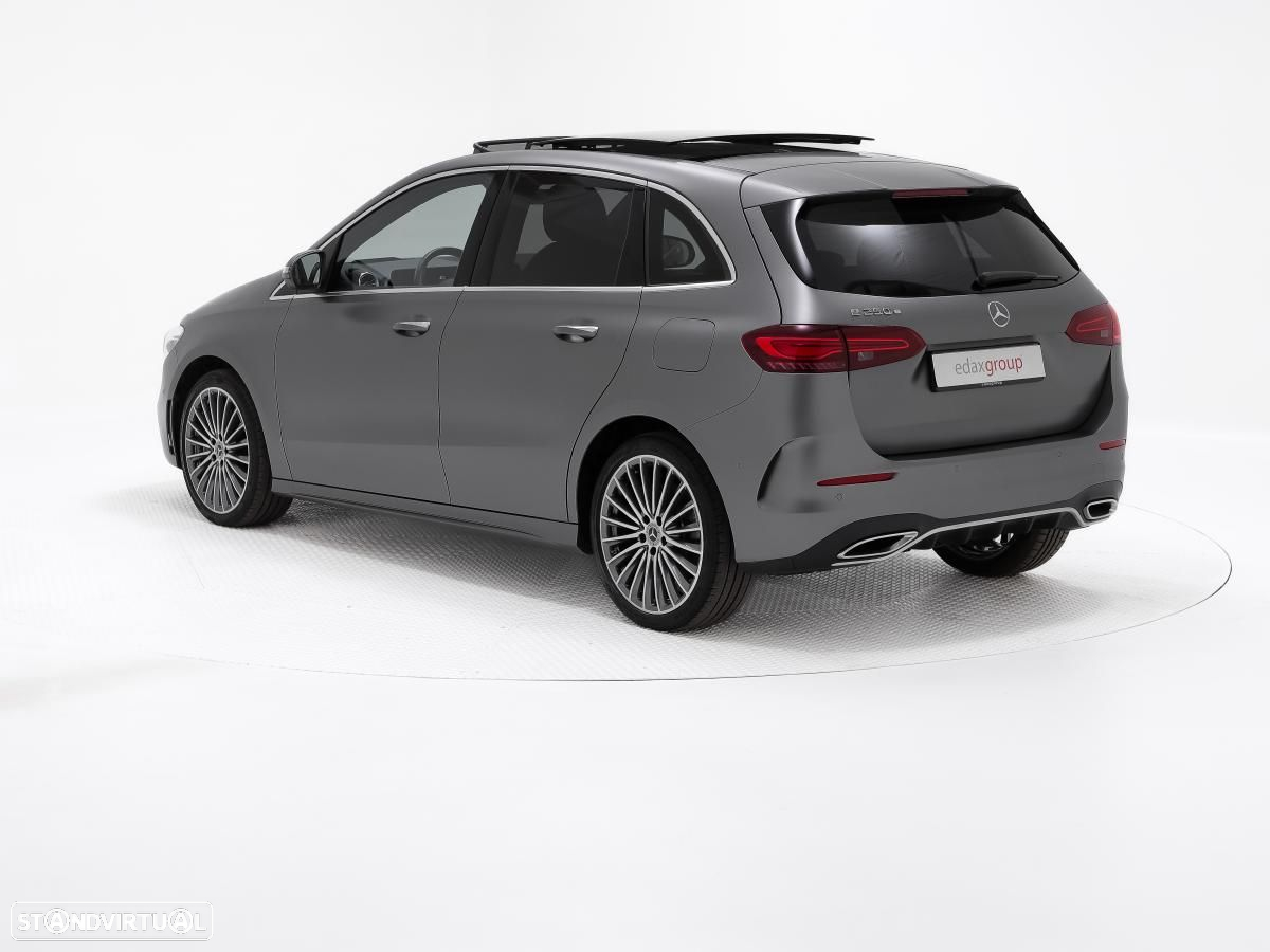 Mercedes-Benz B 250 e AMG Line - 4