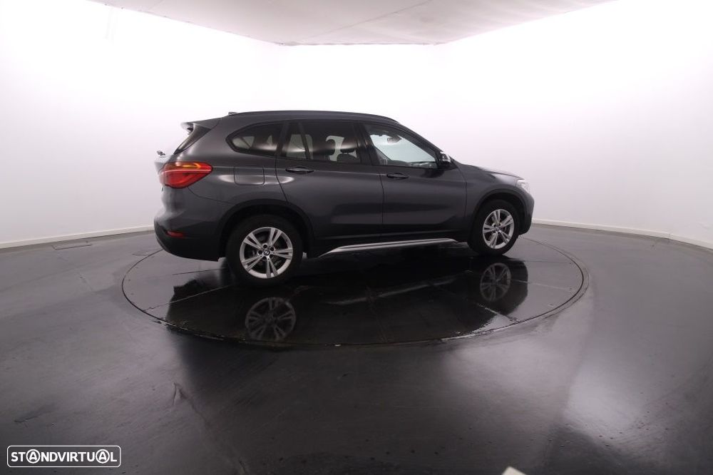 BMW X1 16 d sDrive Auto xLine - 8