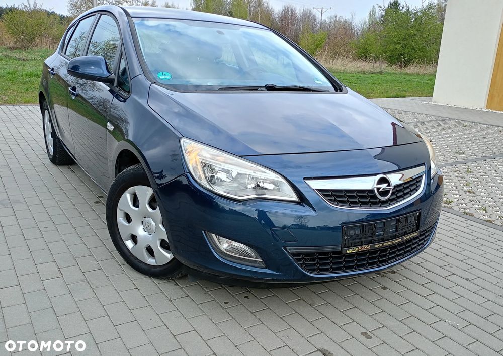 Opel Astra - 1