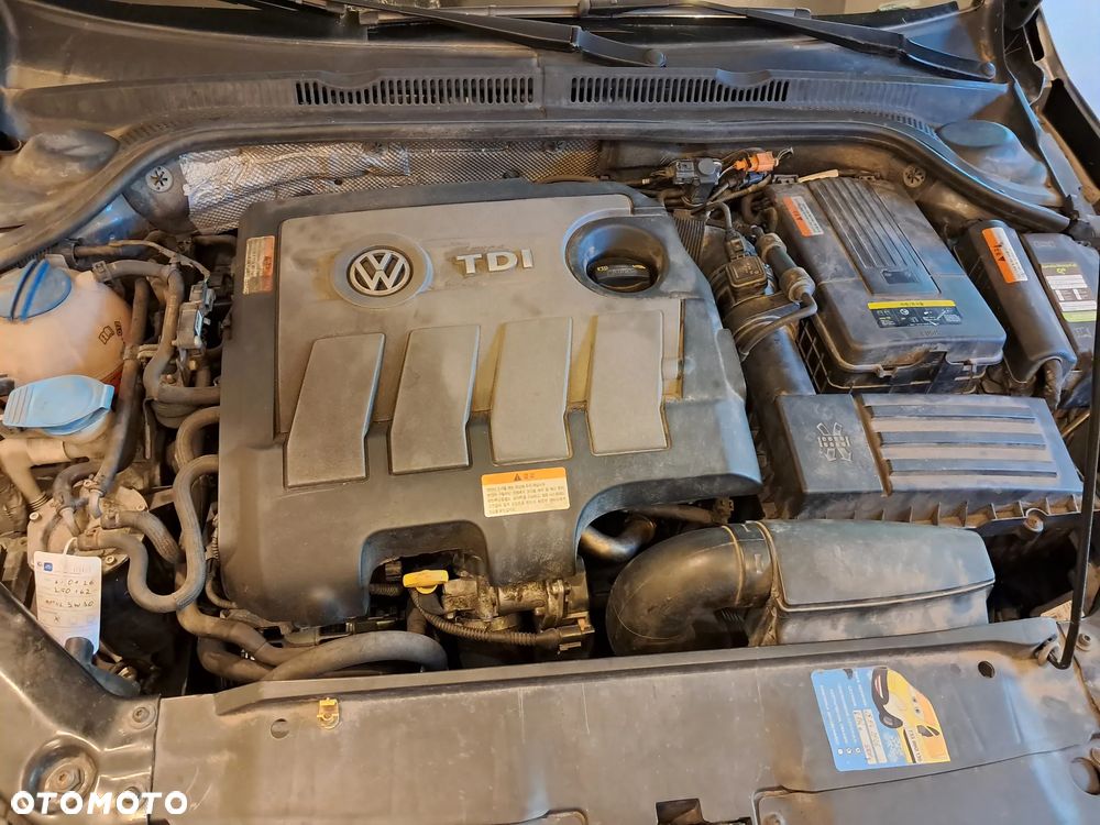 Volkswagen Jetta 1.6 TDI BMT Comfortline DSG - 8