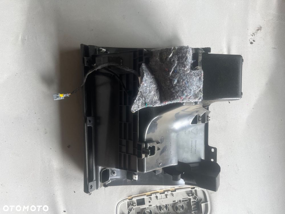 Schowek Peugeot 3008 II 5008 II ŁADNY - 3