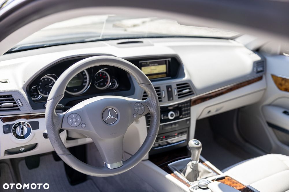 Mercedes-Benz Klasa E - 19