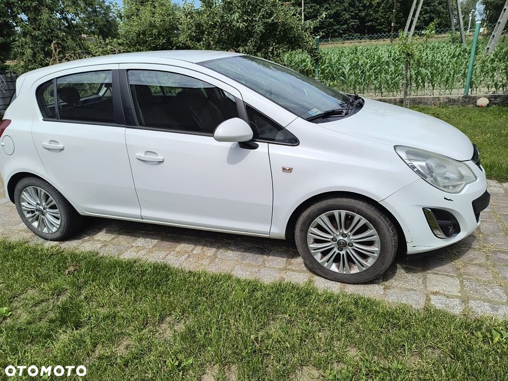 Opel Corsa 1.2 16V Cosmo - 3