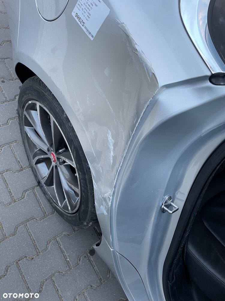 Jaguar XF 20d Prestige - 15