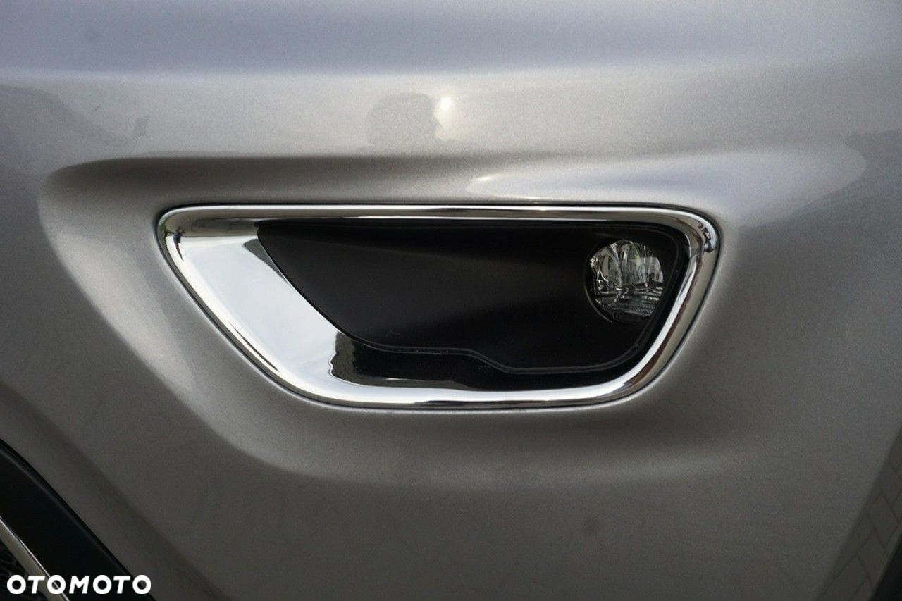 Jeep Grand Cherokee - 33