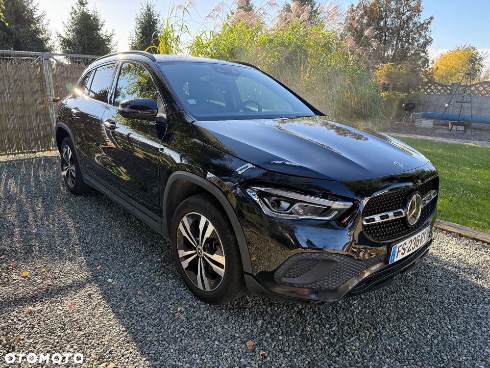 Mercedes-Benz GLA 250 e 8G-DCT Edition Plug-in-Hybrid - 3