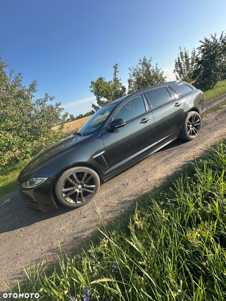 Jaguar XF 2.2 D - 3