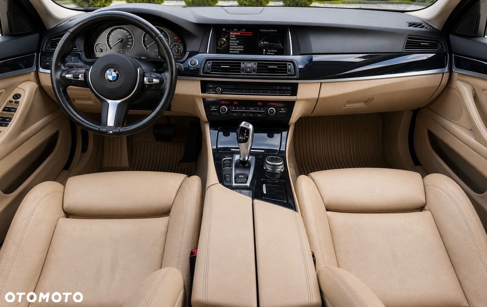 BMW Seria 5 525d xDrive Luxury Line - 16