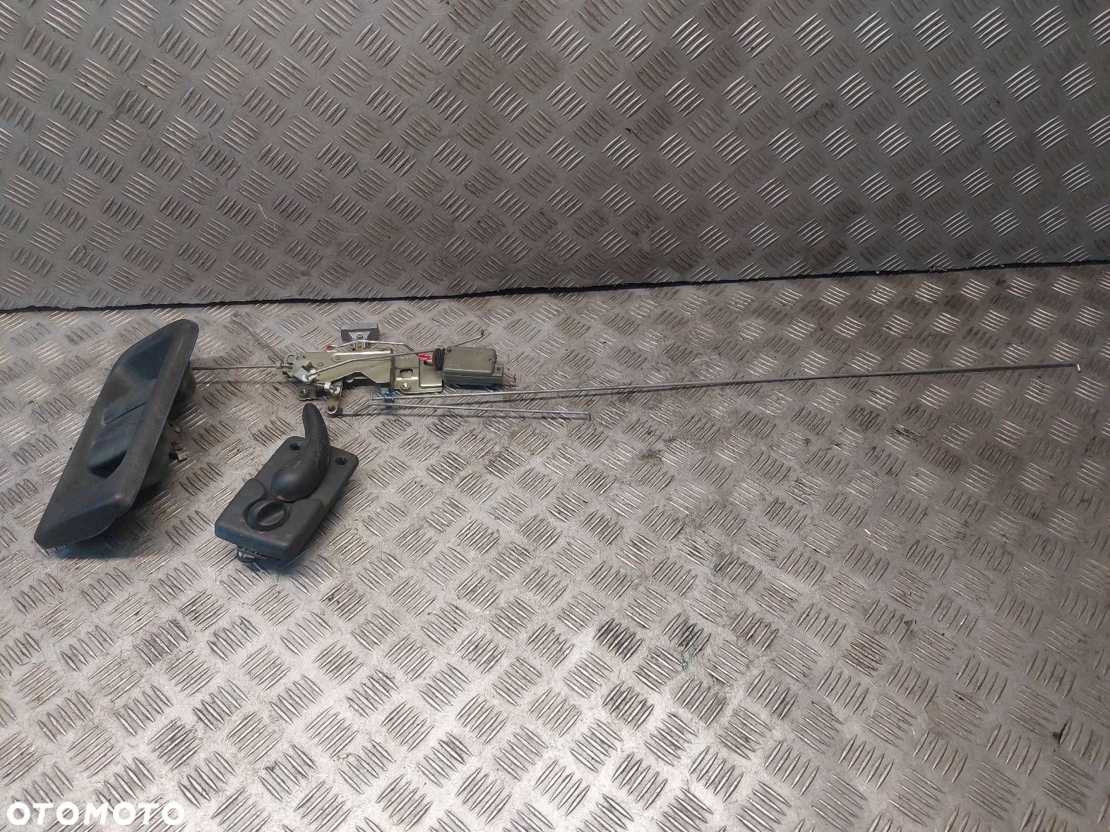 ZAMEK DRZWI KLAMKI PRZESUWNYCH PRAWY OPEL MOVANO A 7700352420 7700352 - 1