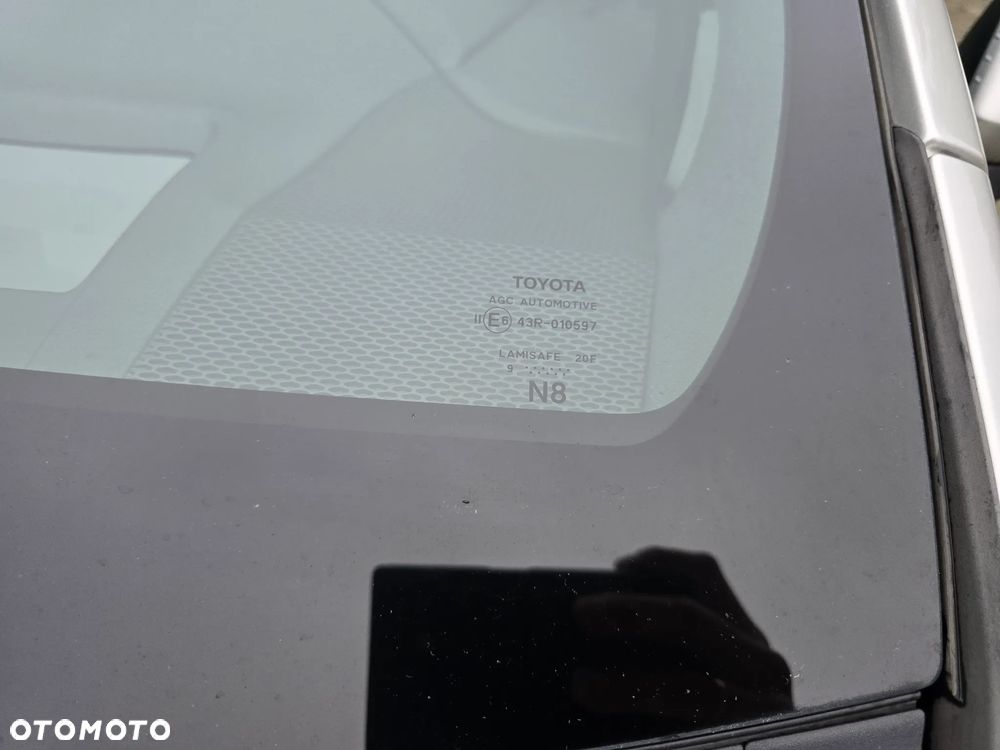 Toyota Corolla 2.0 Hybrid Executive - 10