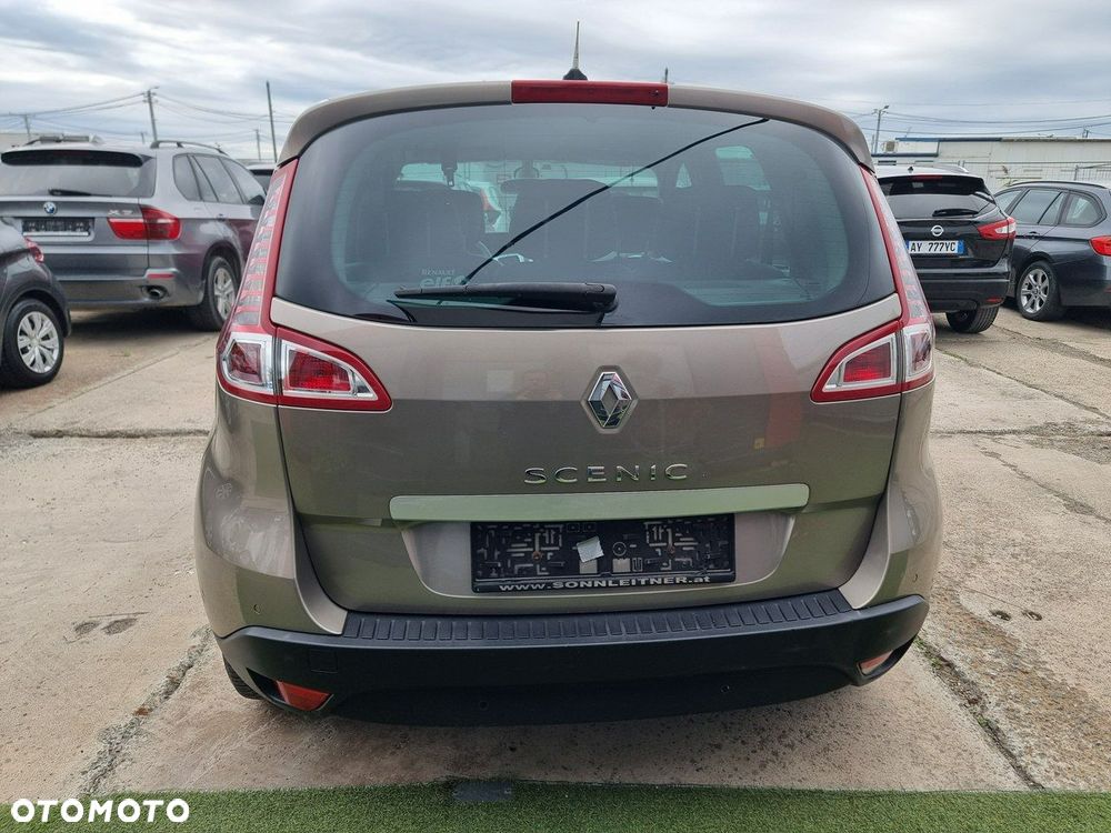 Renault Scenic 2.0 16V Privilege X-Tronic CVT - 6