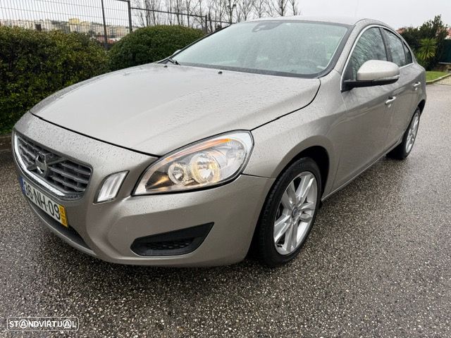Volvo S60 1.6 D2 Momentum Eco - 1