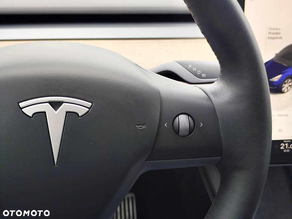 Tesla Model Y RWD - 15