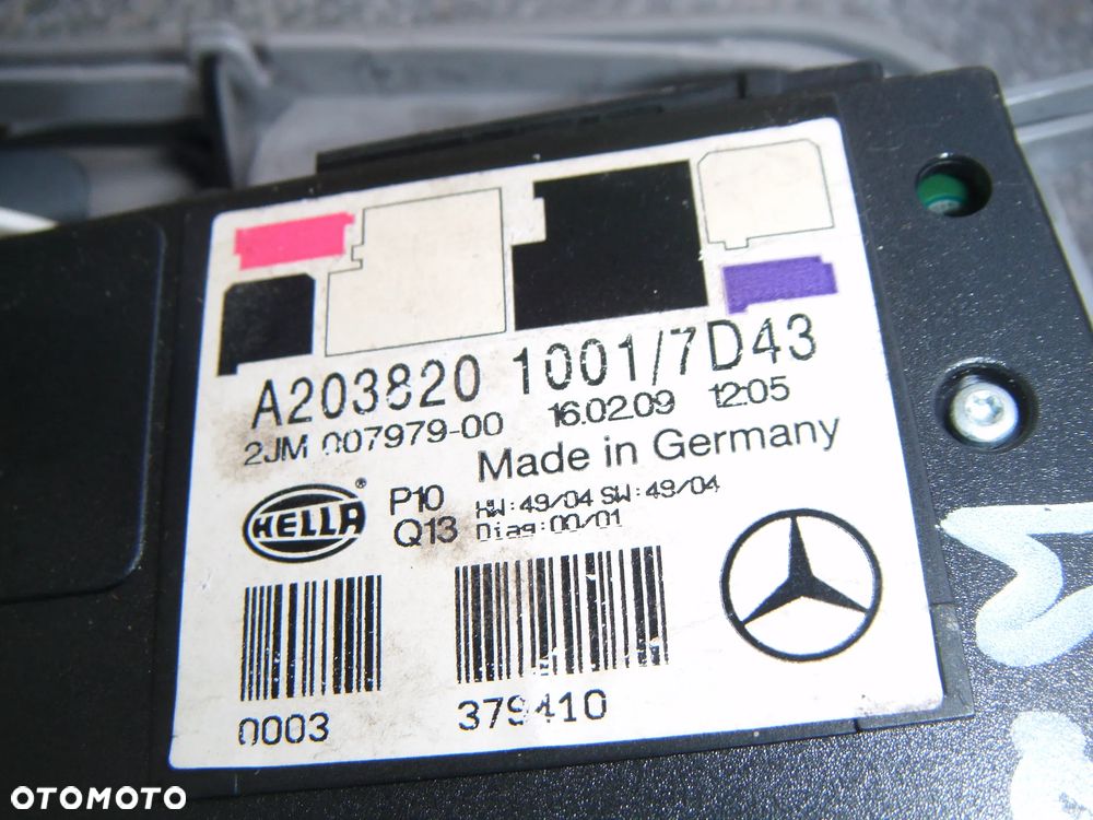 mercedes c klasa w203 lampka oświetlenia kabiny a2038201001/7 - 2